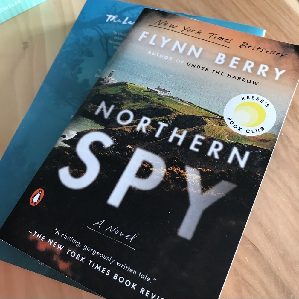 3 Reese’s Book Club choices! 📚 - Picture 5 of 8